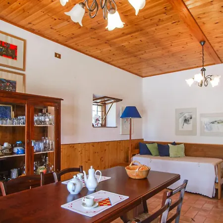 Gorgeous In With Kitchen Apartment *